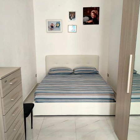 Appartamento Di Fronte Al Porto Turistico Κάλιαρι Εξωτερικό φωτογραφία